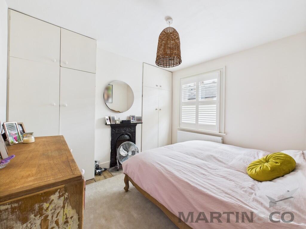 10 Bedroom 1