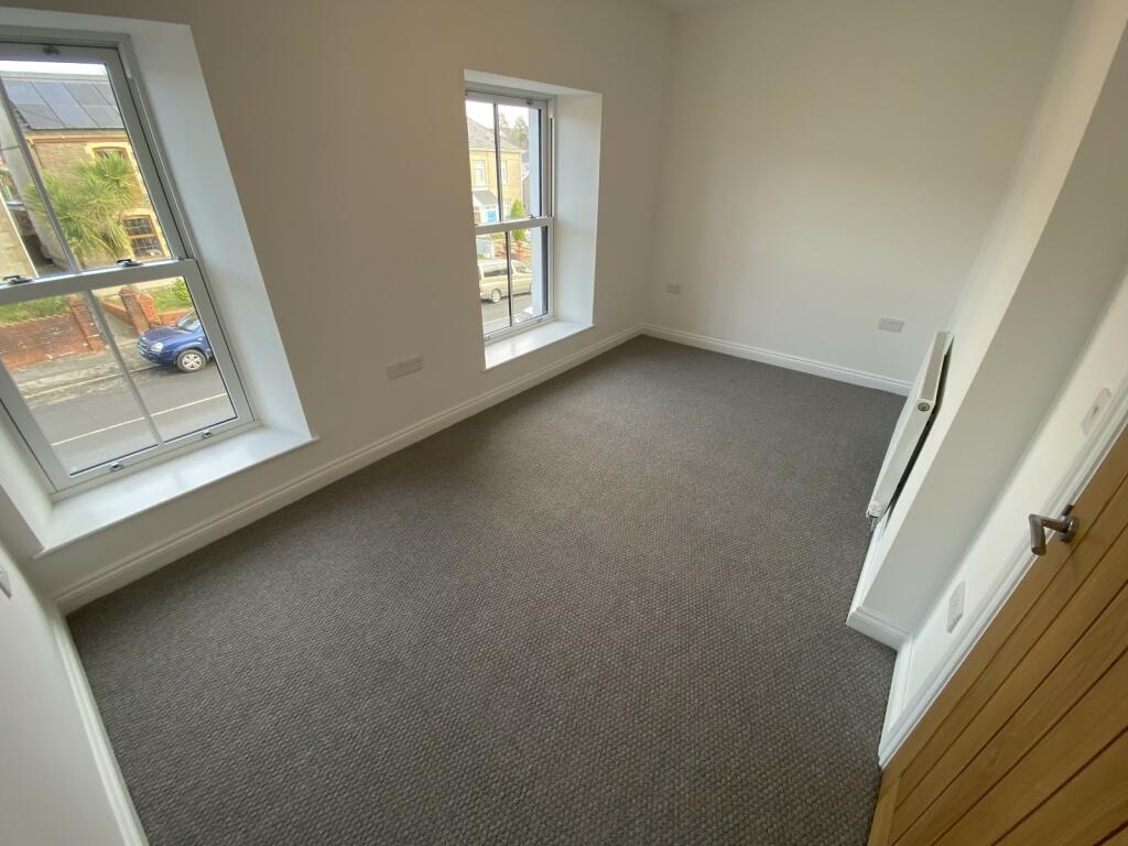 Bedroom 2 (FRONT)