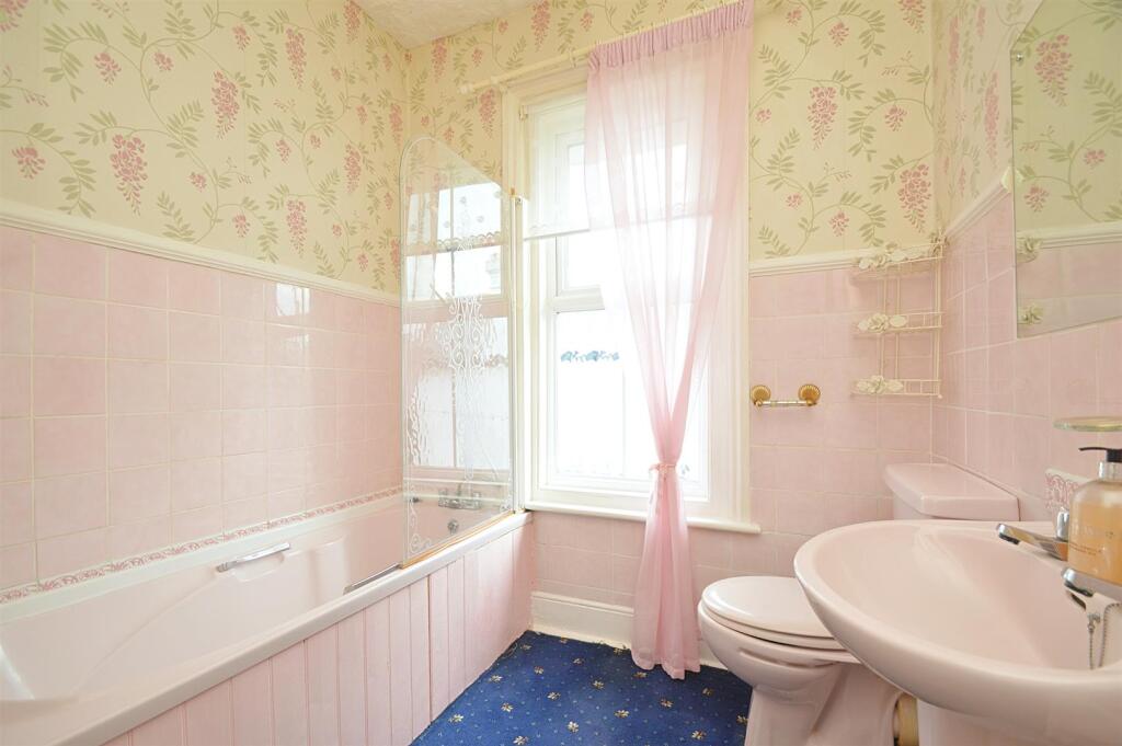 resizedBathroom.jpg