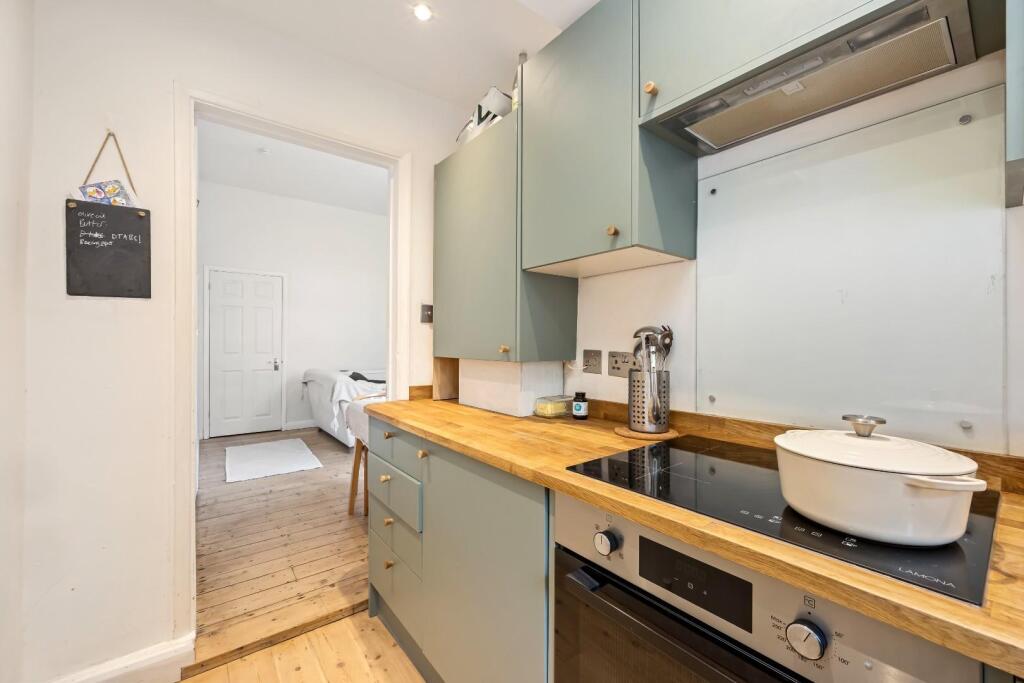 Granville Road, 6, Flat A-013.JPG