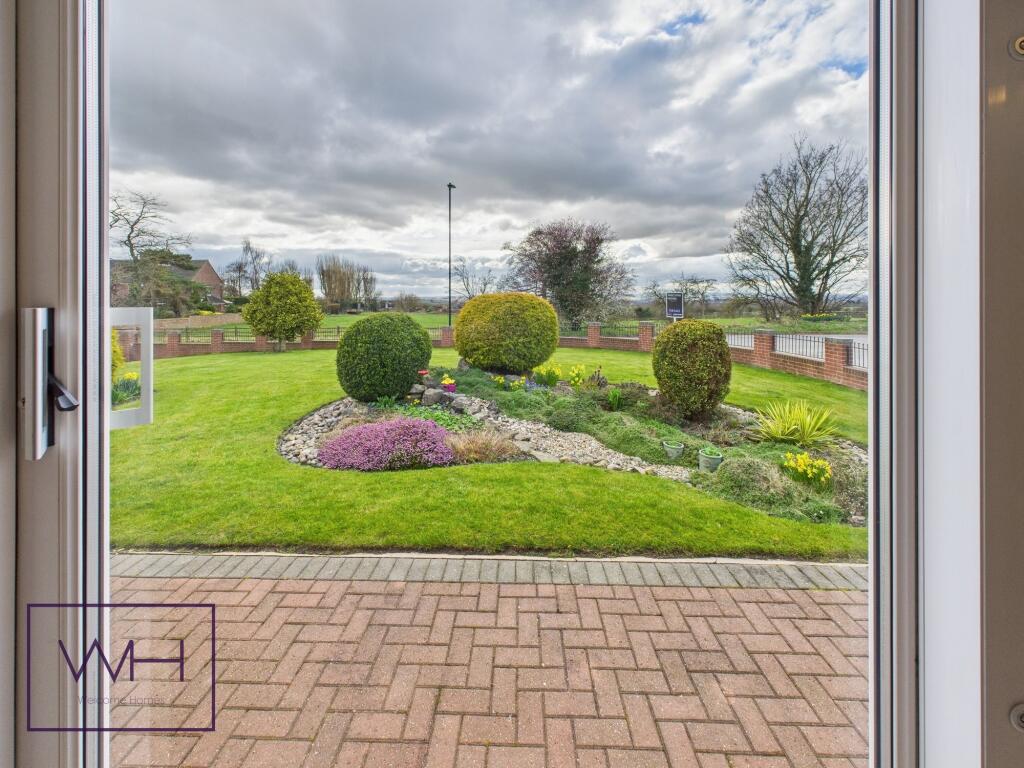 CAM03785G0-PR0214-ST