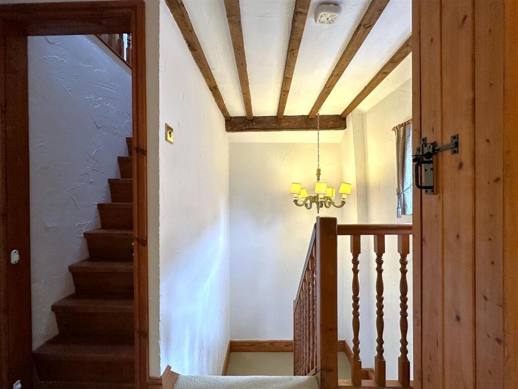 Second Floor Landing744