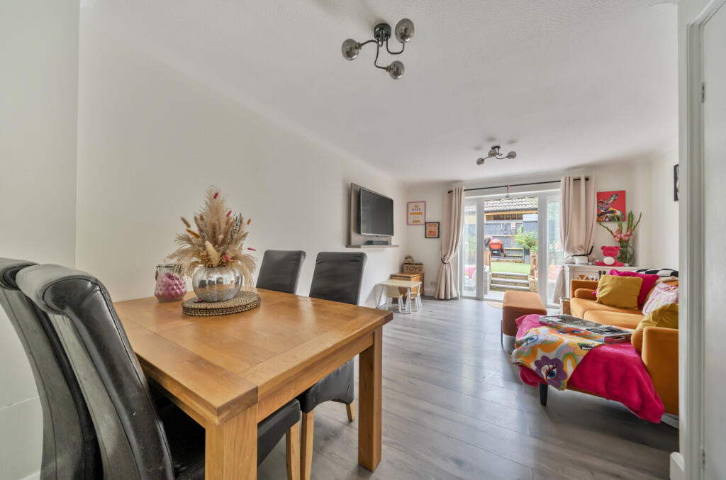 1328709-8-6889fcd...