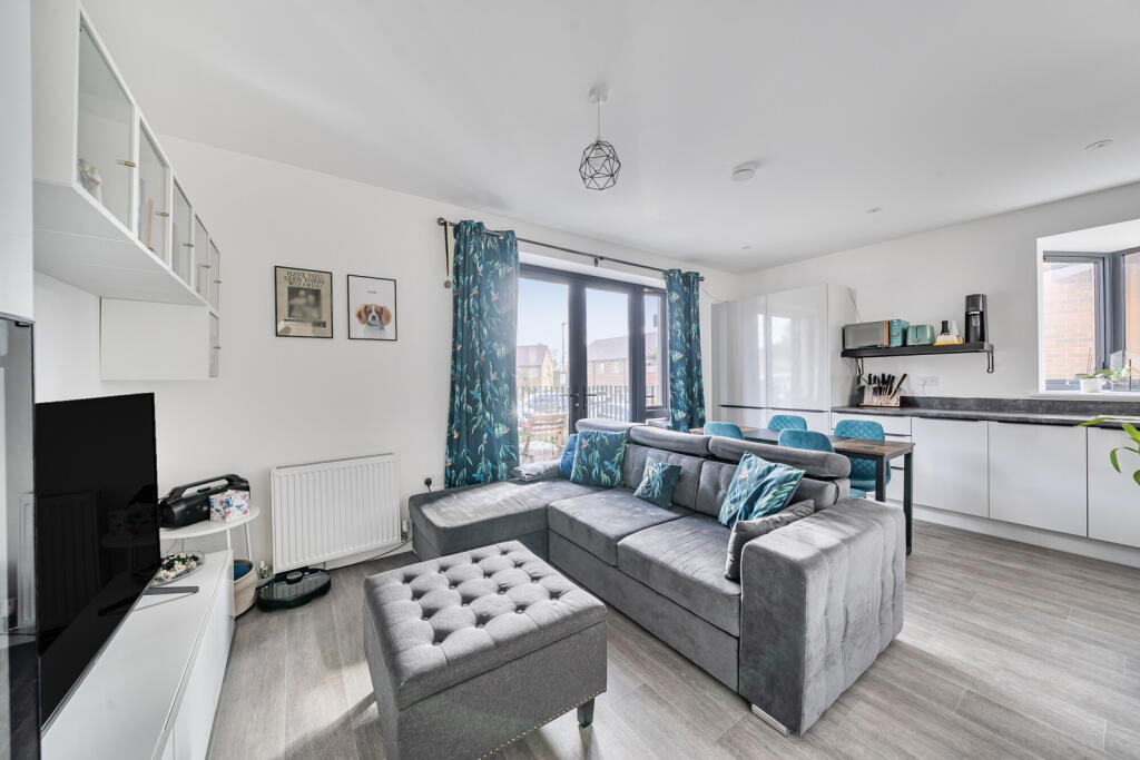 1353188-5-68d1534...