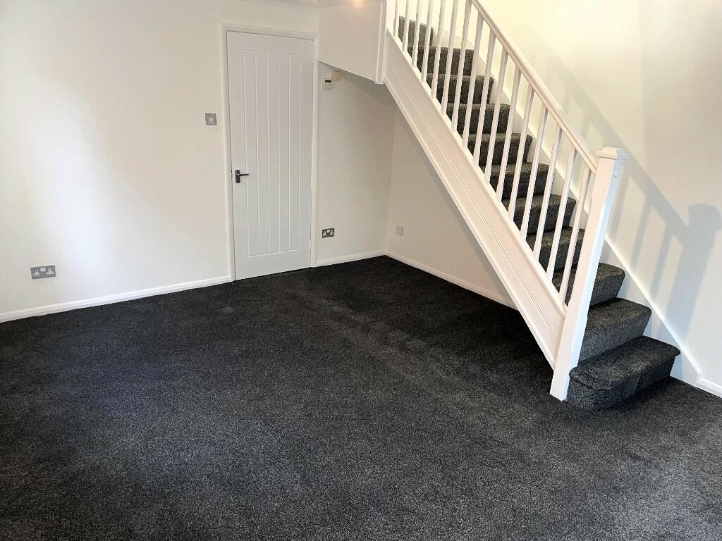 Lounge 4.5m x 3.7m