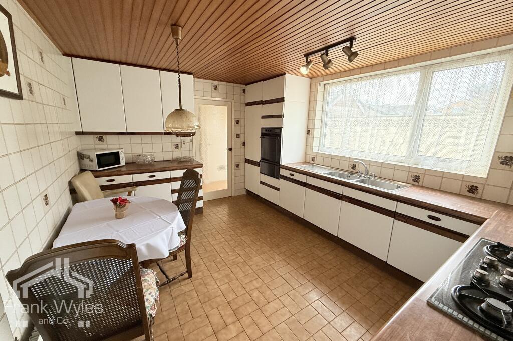 Photo 01-03-2025, 11 07 23