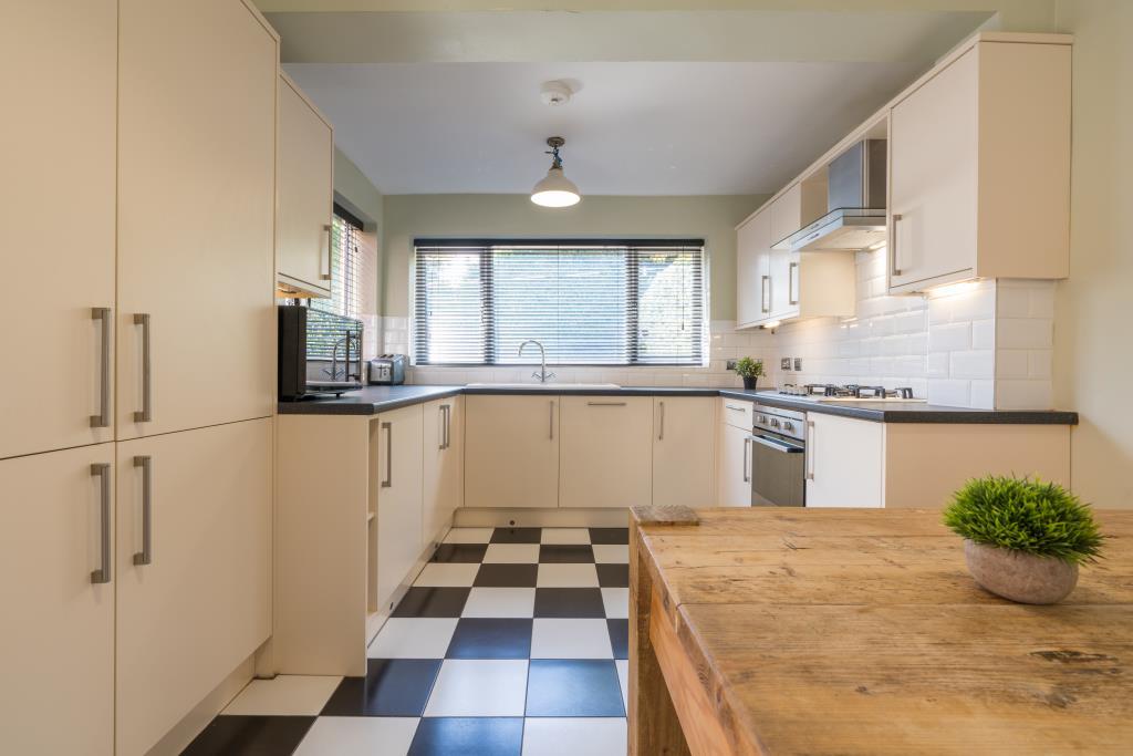 17 York Road -  kitchen