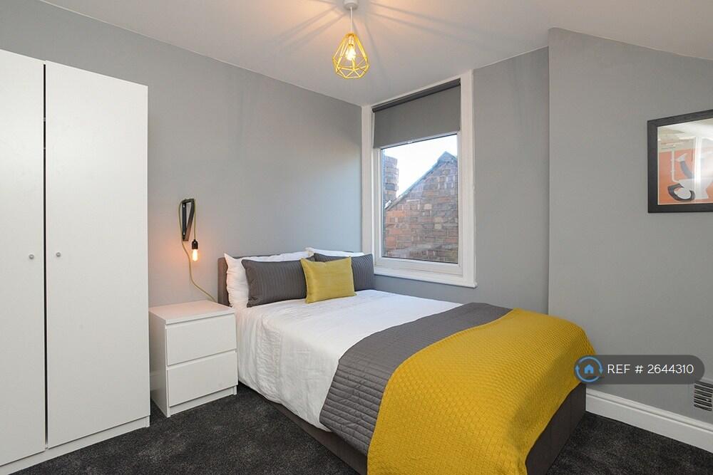 Bedroom 5