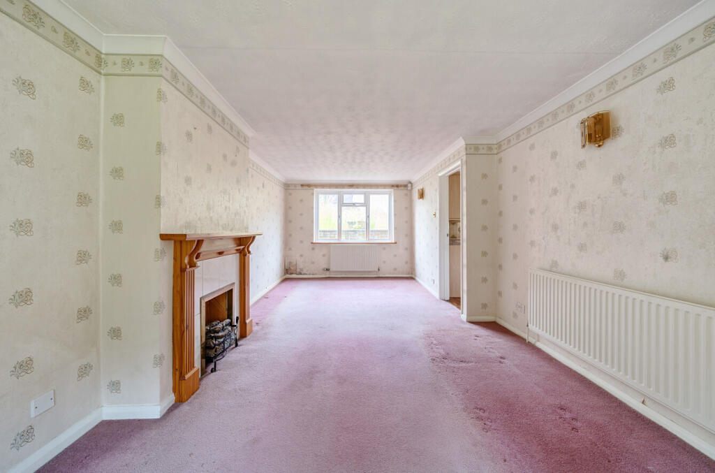 1304803-5-68470a5...