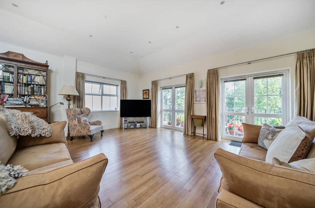 1312182-8-685fc85...