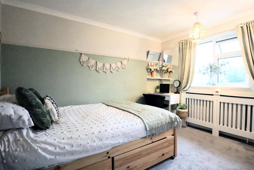 Bedroom 2.jpg