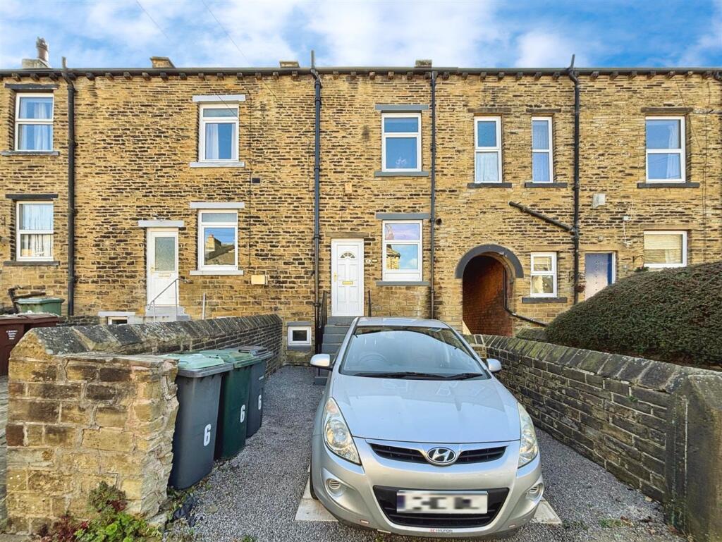 Rear Elevation/Driveway