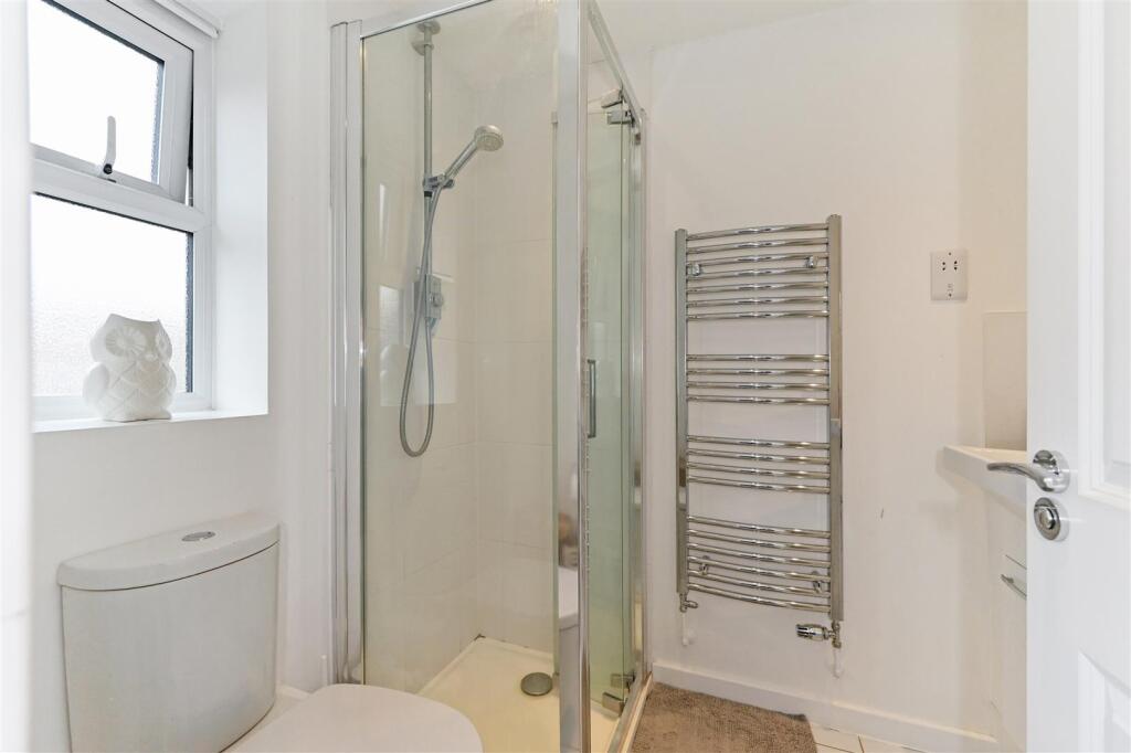 En Suite Shower Room
