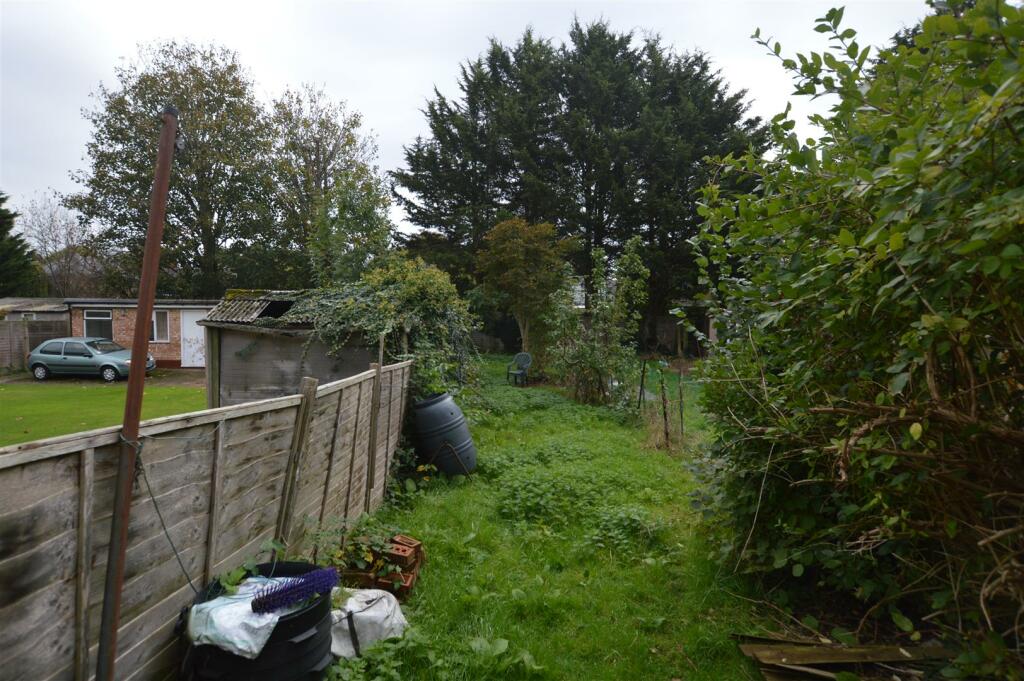 444 Hanworth Road Garden.JPG