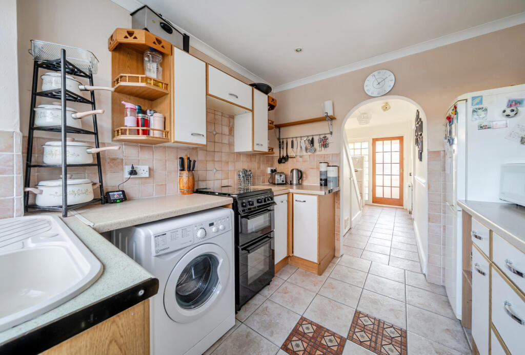 1388995-15-695bc7...