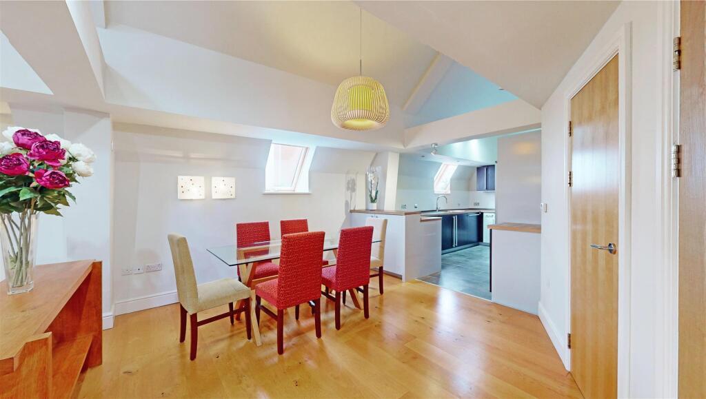Theatre Royal 21 Dining Area.jpg