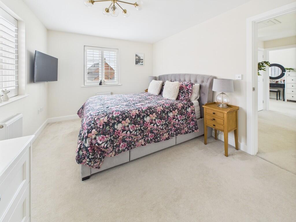 CAM05068G0-PR0038...