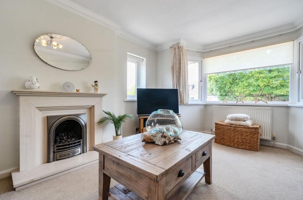 1336720-11-6899cc61a981a