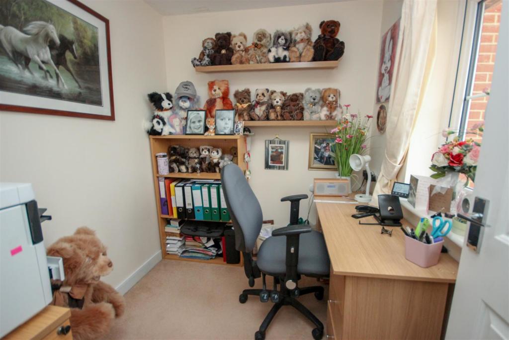 Bedroom 3.jpg