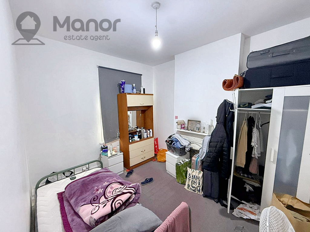 WhatsApp Image 2025-09-10 at 13.12.50_blurred.jpg