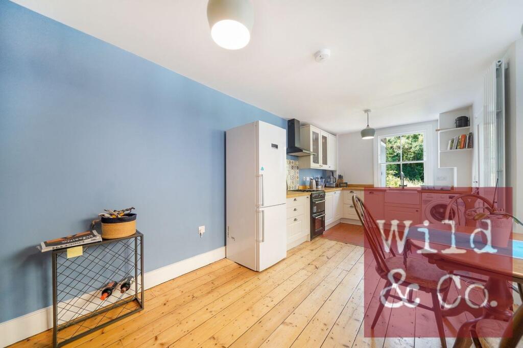 Roding Road - AmZMsnKB3w5NIe4YK9LH.jpg