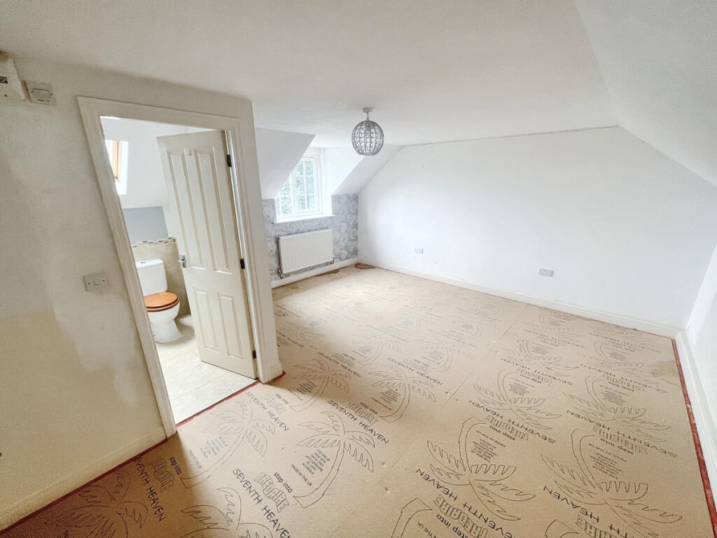 5 Woodside Court