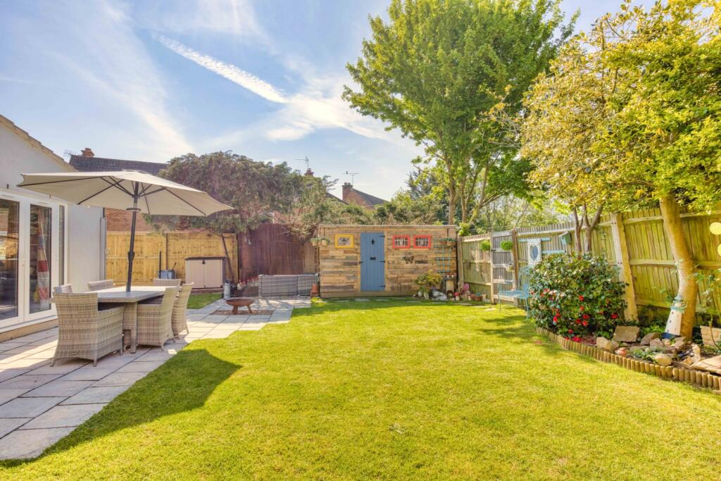 Ewemove Taunton - Elms Estate (26)