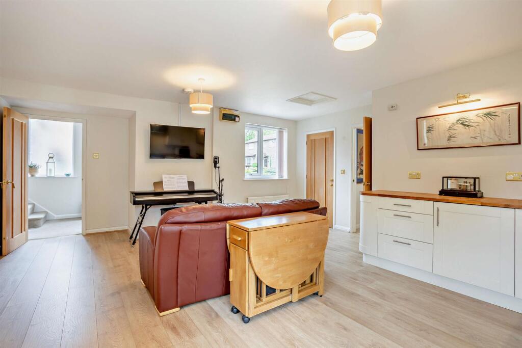 8646891-interior18-8