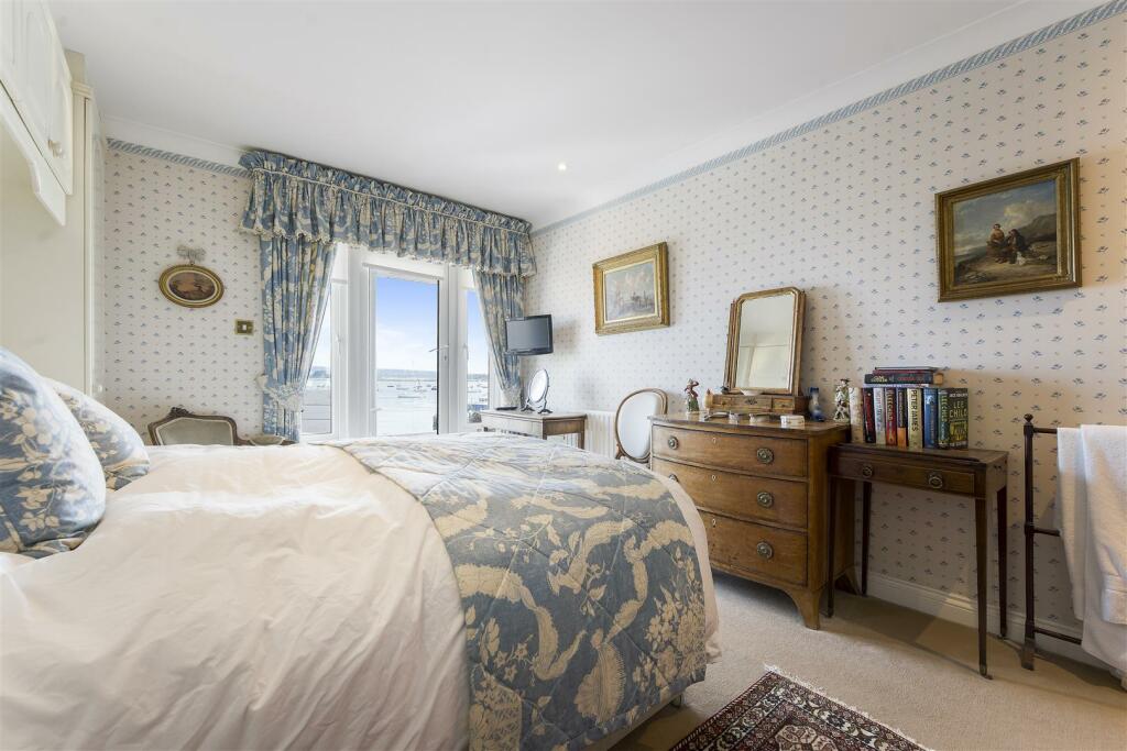 110 Moriconium Quay-12.jpg