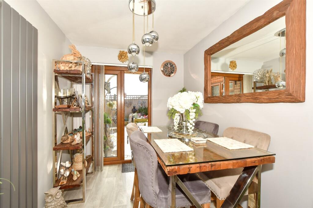 Kitchen/ Diner