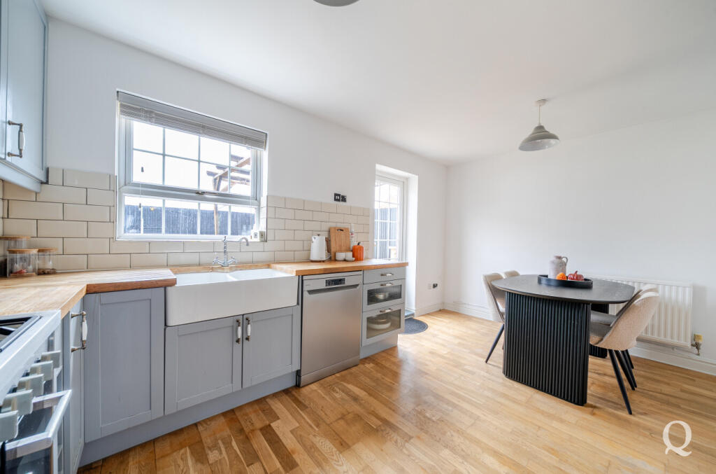 ab684034-31b7-432...