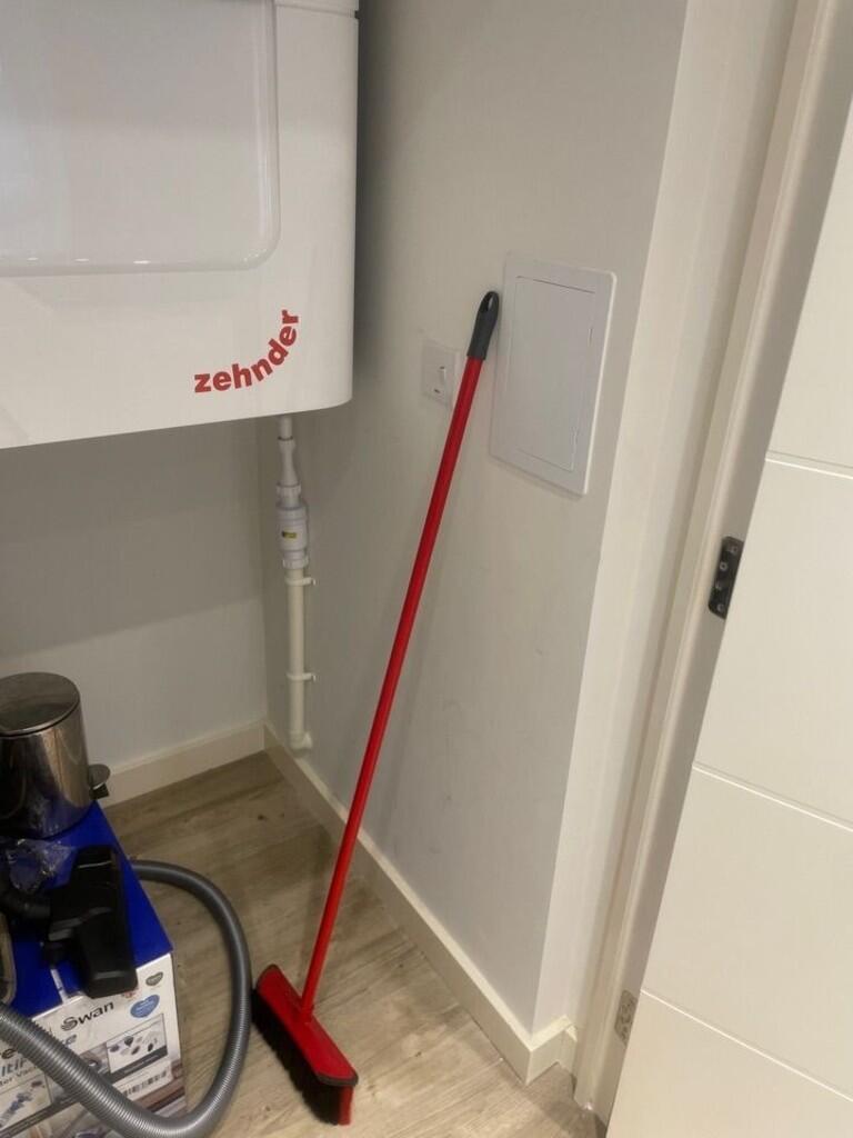 011ff712-03bc-4c7...