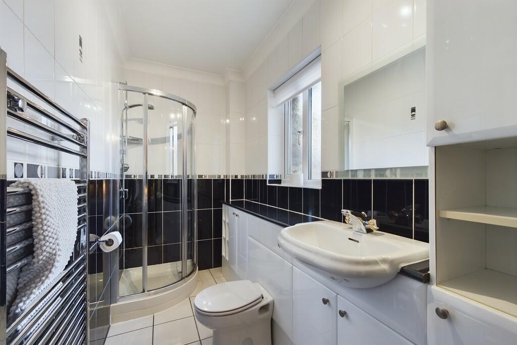Second EnSuite Sh...