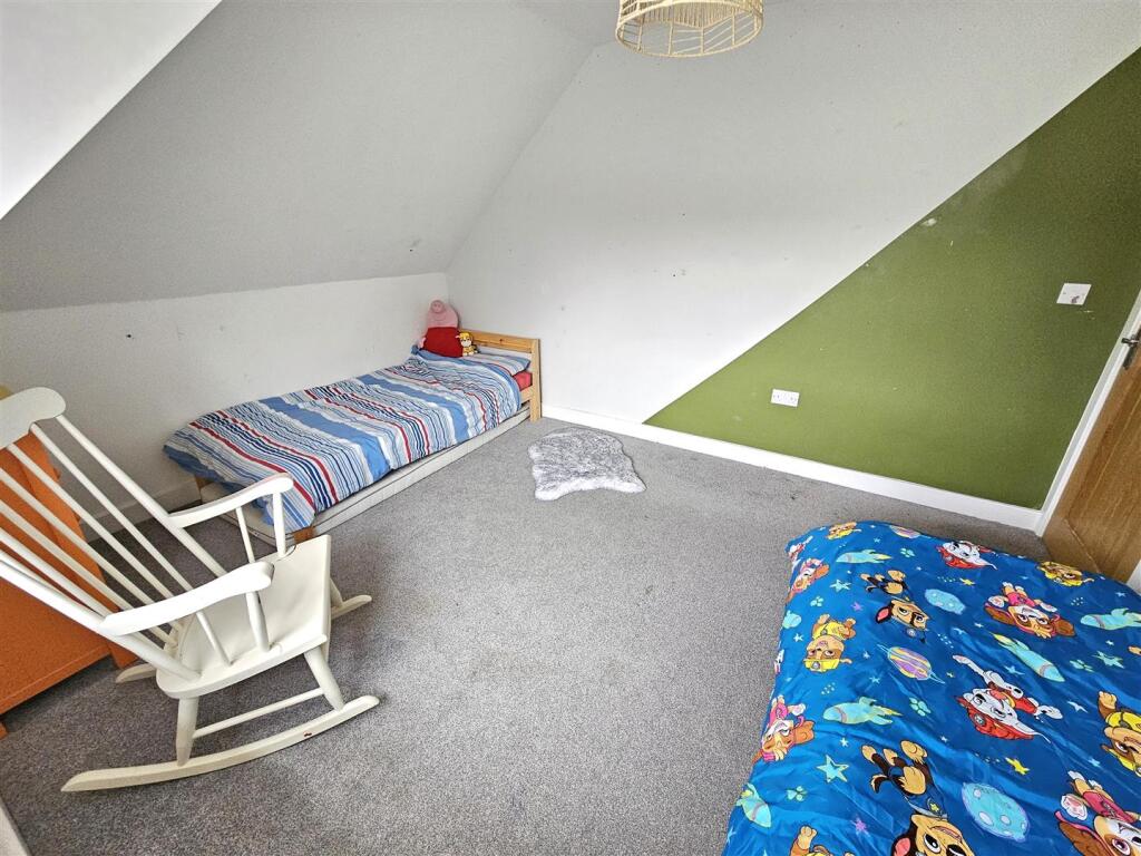 Bedroom 2.jpg