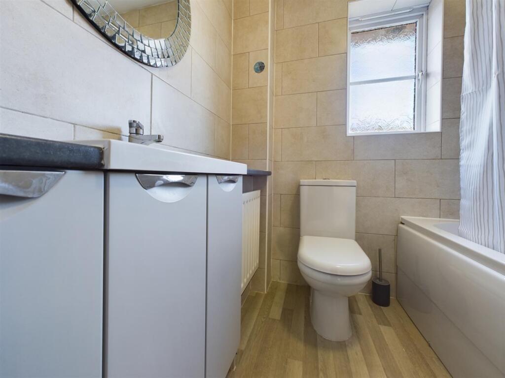 CAM02319G0-PR0077-ST