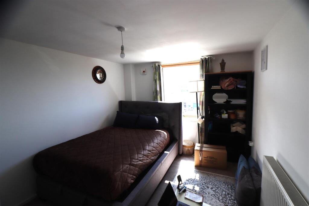 Bed 1.JPG