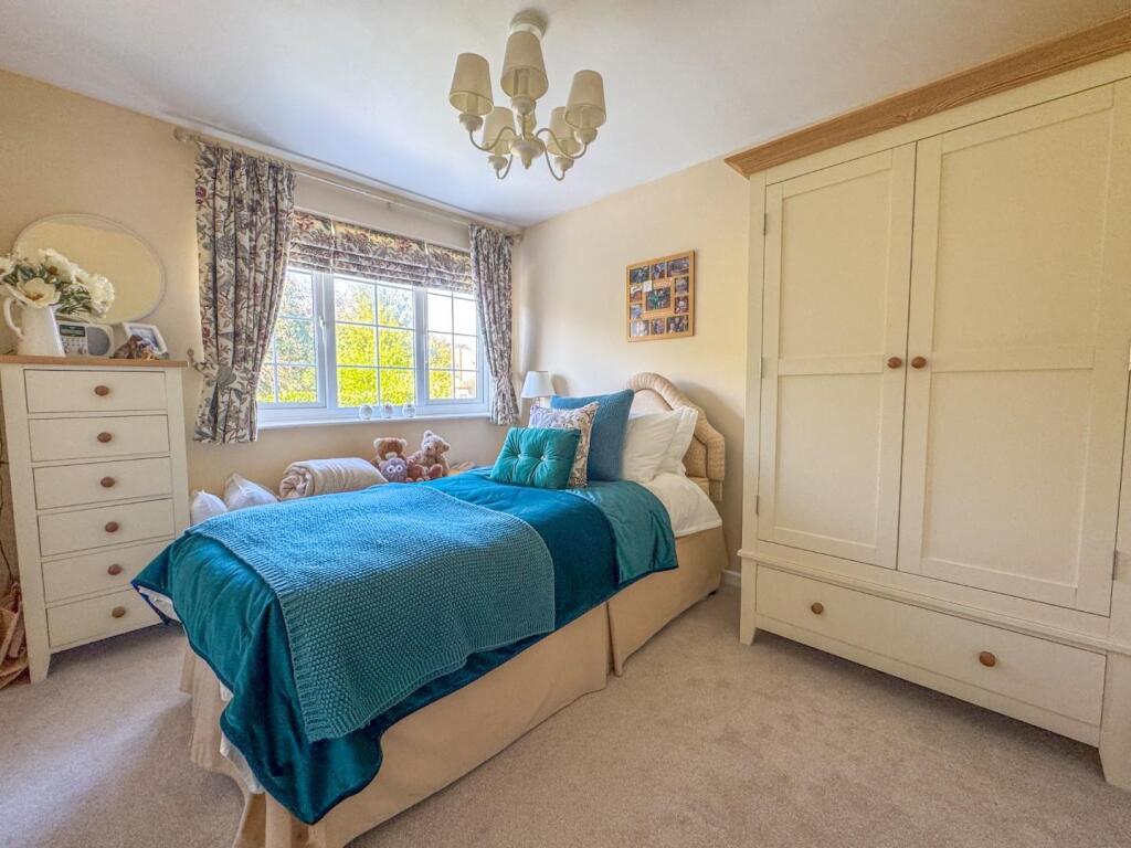 Portia Close - Image-7.jpg