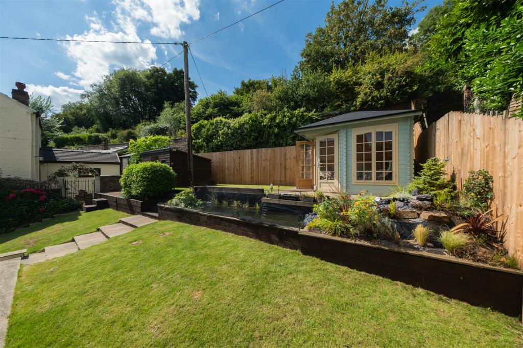8 Runcorn Road-033.jpg