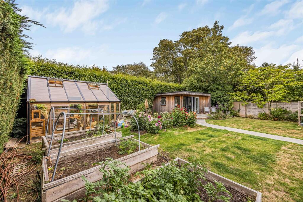 7 Hollow Lane, Hayling Island-Small-PorticoMarketi