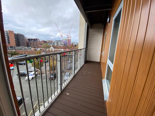 Balcony T202511041447.jpg