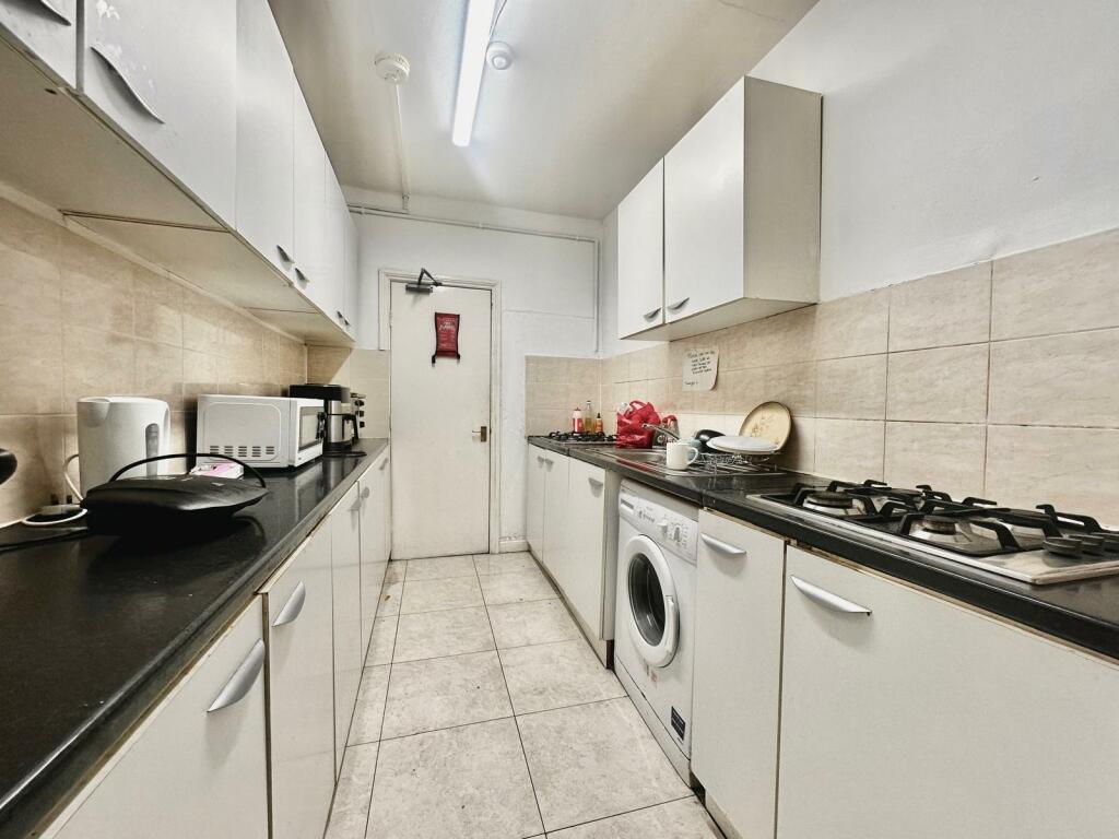 Sharing kitchen