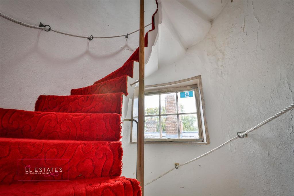 flat 14, Llanerch Hall-7.jpg