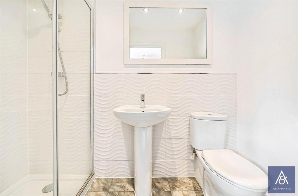 En-Suite Shower