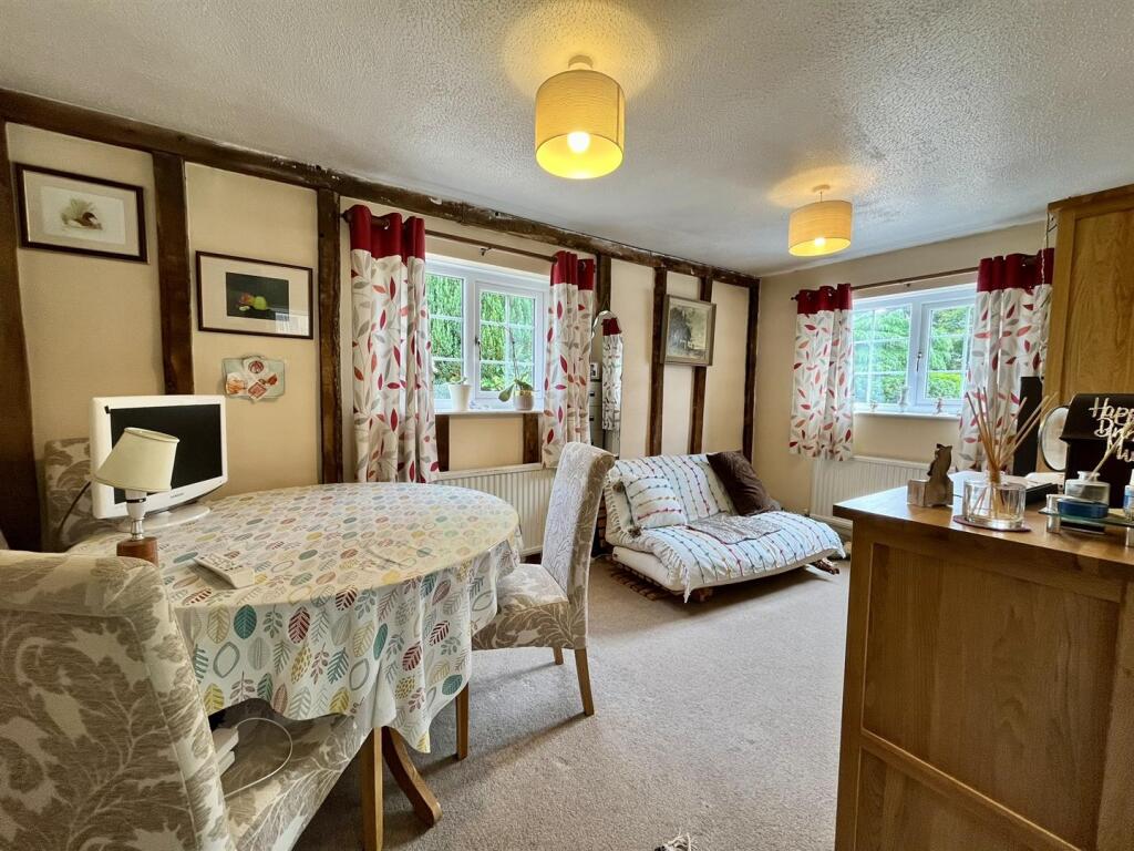 Dining/family room
