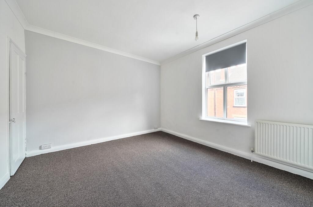 1327365-10-687775b0014bb