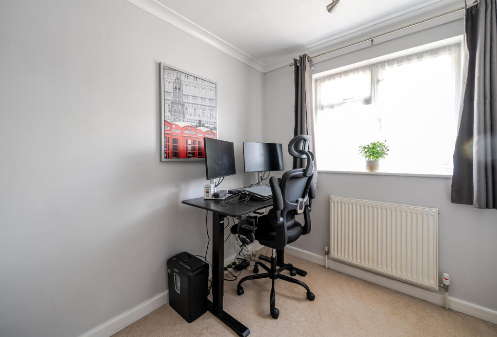 1300183-8-683d6ba...