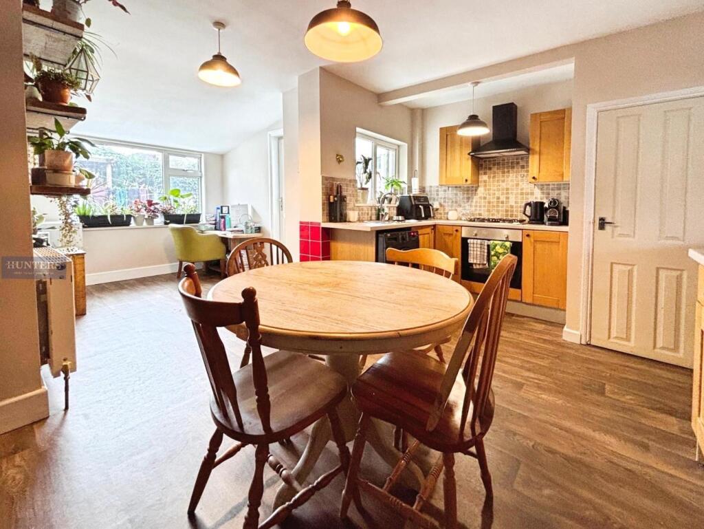 Kitchen / Diner