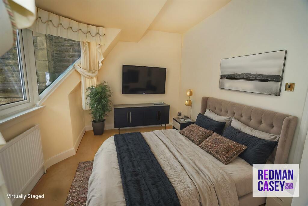 DSC08086a - Bedroom - Standard - 5.jpg