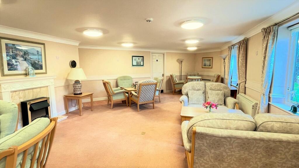 PENRHYN COURT COMMUNAL  LOUNGE