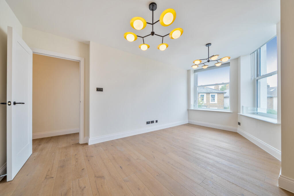 Living Room/Kitchen